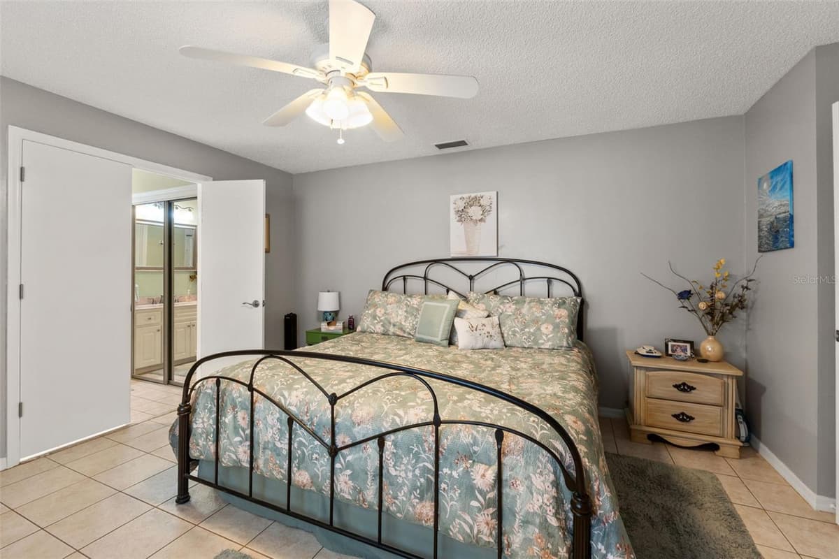 2278 ARDENWOOD DRIVE — photo 9 of 42