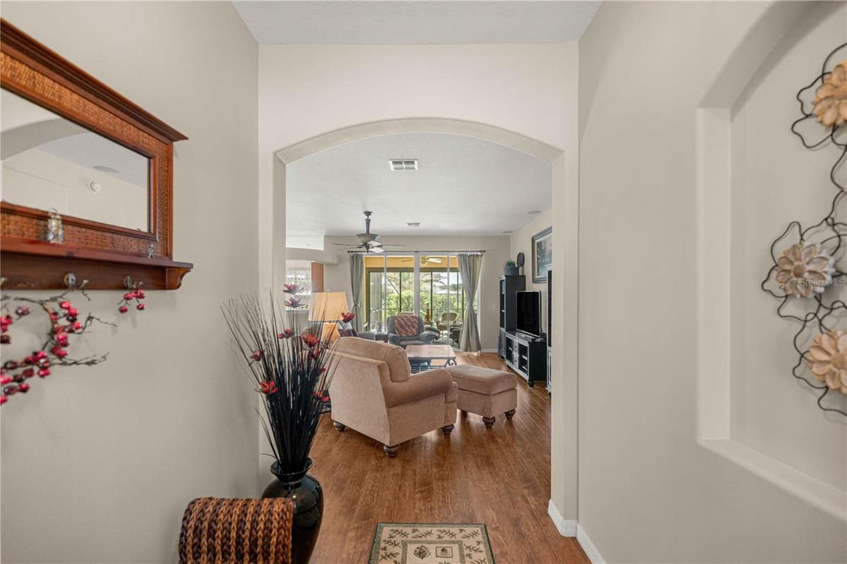 15862 13TH CIRCLE — photo 4 of 48