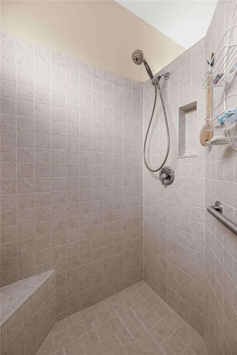 15862 13TH CIRCLE — photo 19 of 48