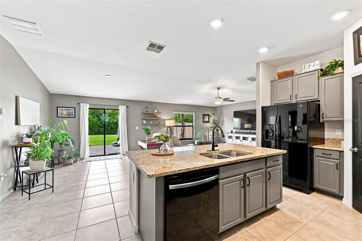 7109 SALT RIVER AVENUE — photo 14 of 39