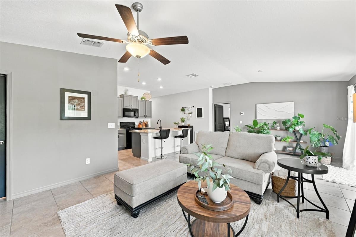 7109 SALT RIVER AVENUE — photo 4 of 39