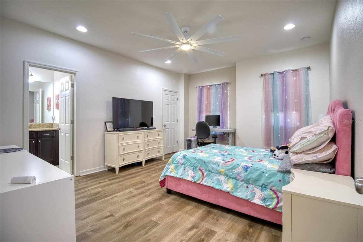 26888 FIDDLEWOOD LOOP — photo 41 of 73