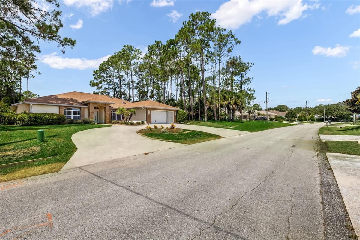 73 WATERS DRIVE — photo 46 of 76