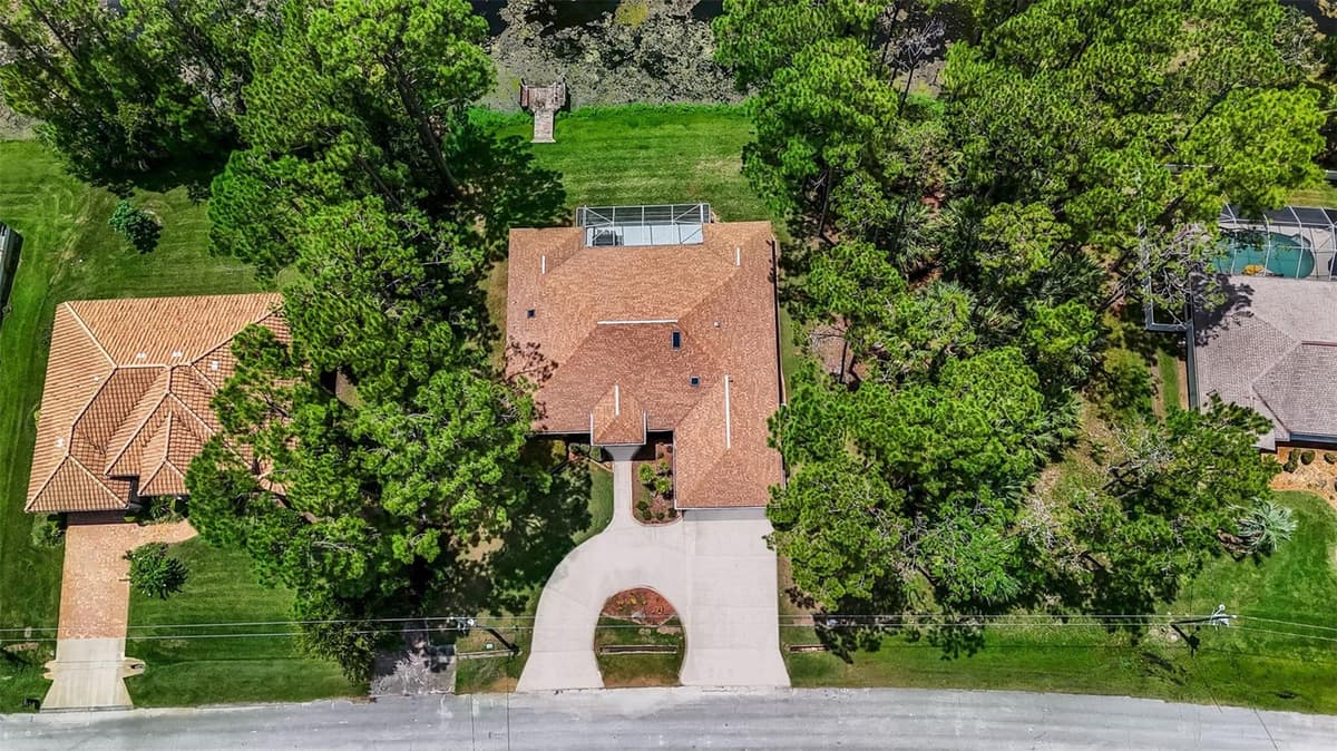 73 WATERS DRIVE — photo 4 of 76