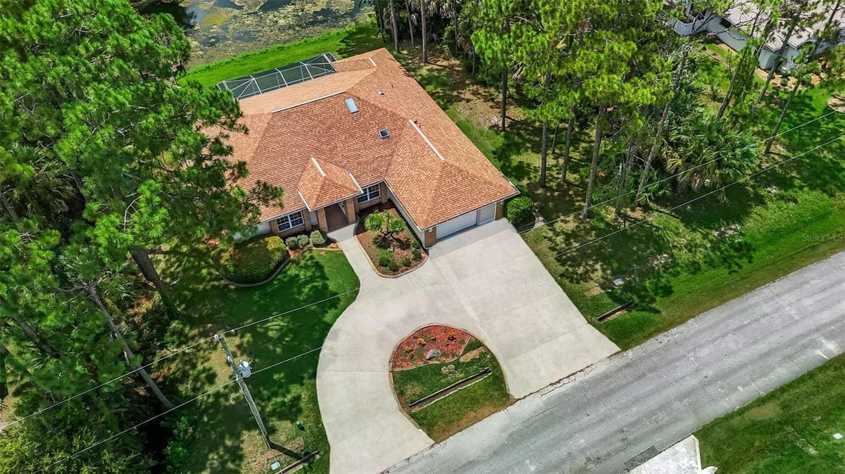 73 WATERS DRIVE — photo 11 of 76