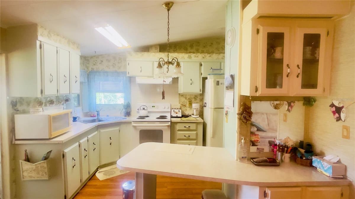 459 MARSHBURN DR — photo 16 of 24
