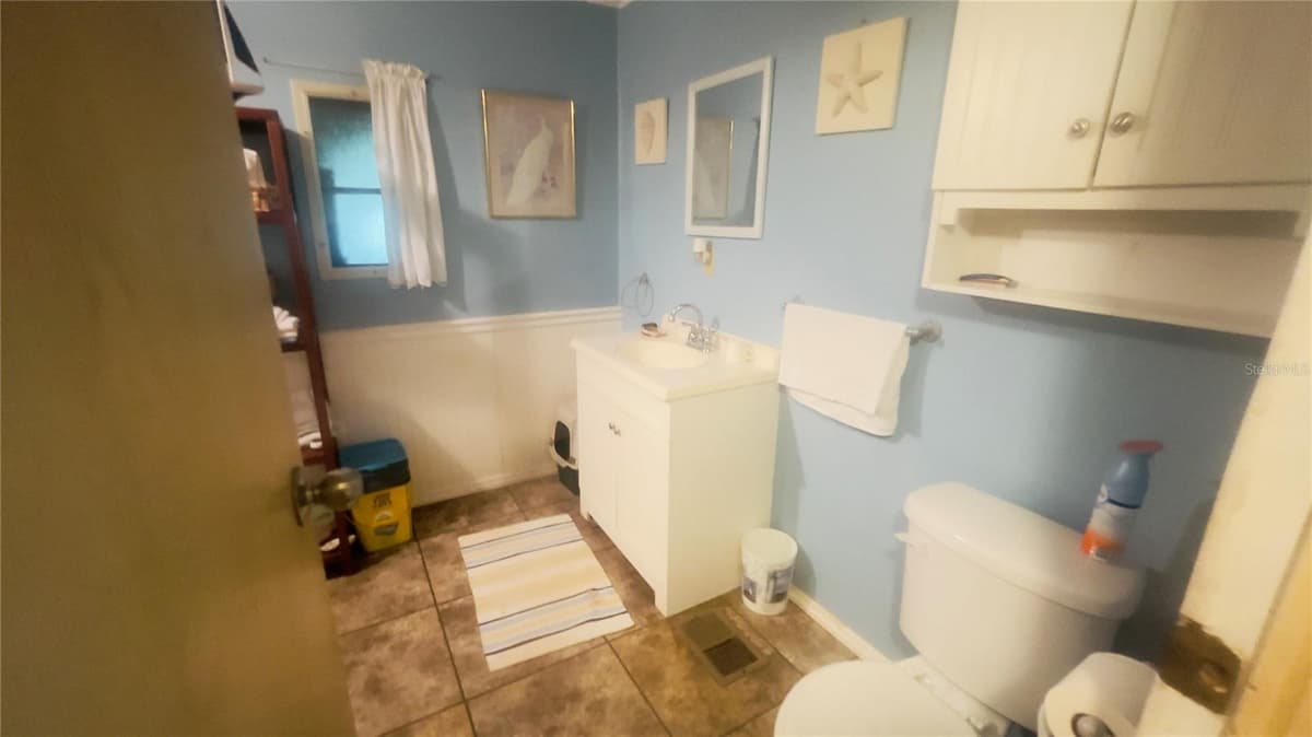 459 MARSHBURN DR — photo 13 of 24
