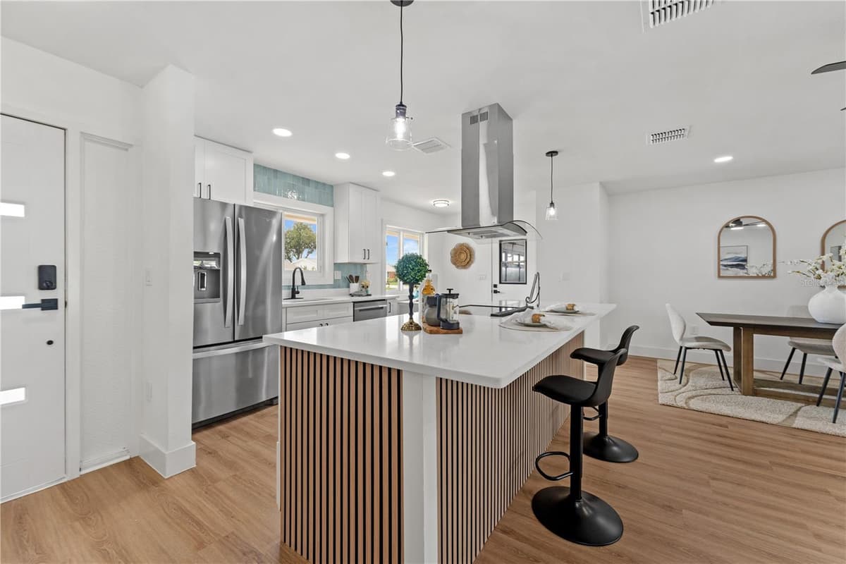 1406 SETON HALL DRIVE — photo 3 of 48