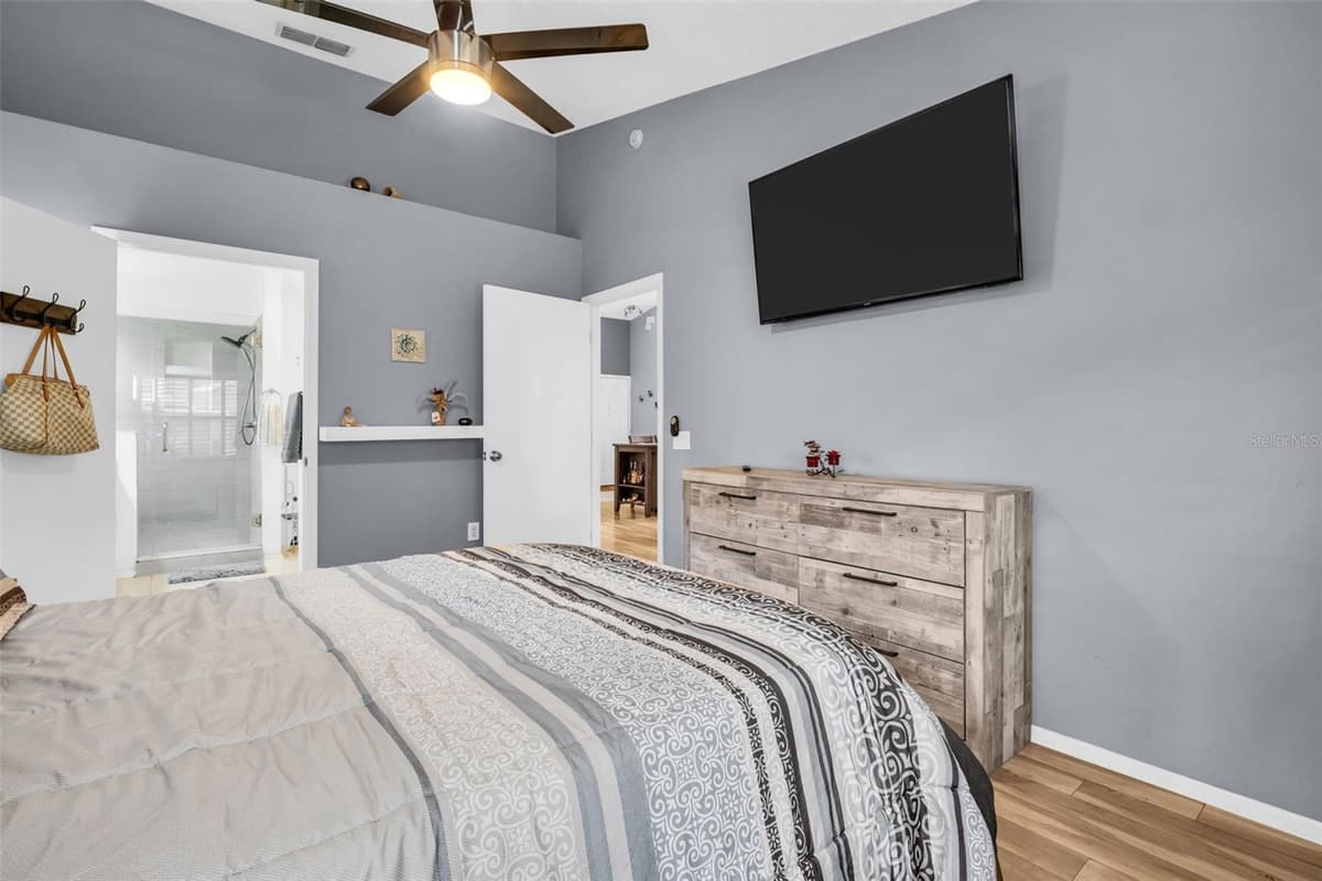 3067 POINTER DRIVE — photo 11 of 28