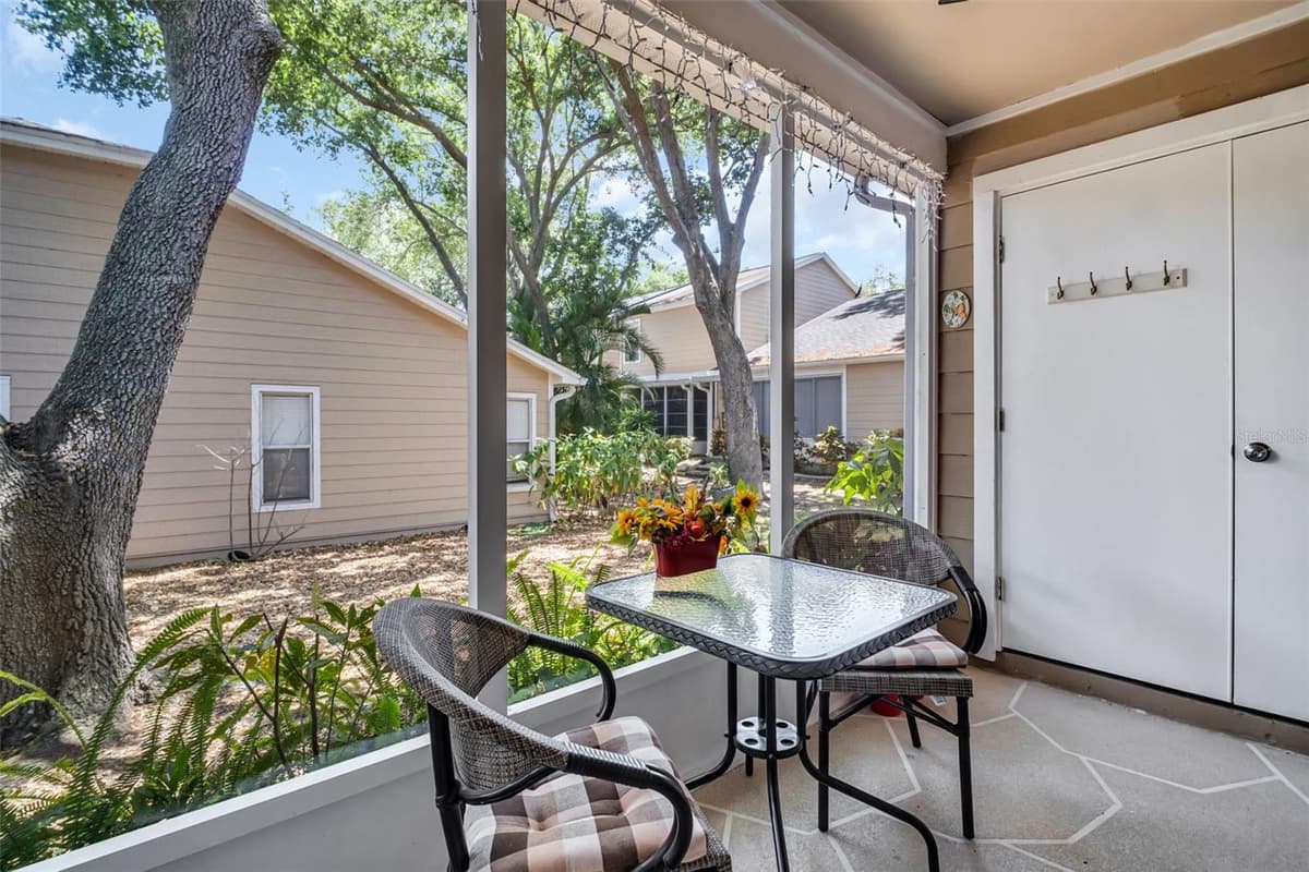 3067 POINTER DRIVE — photo 21 of 28