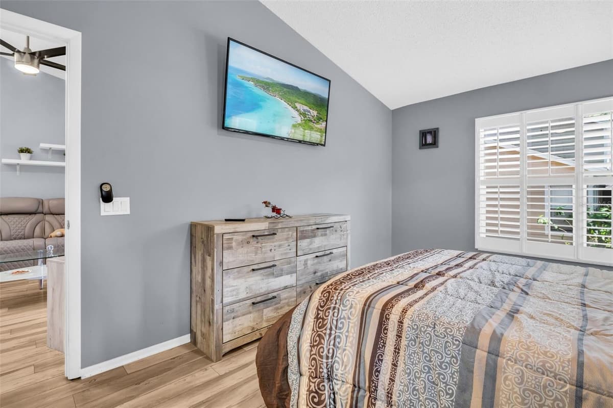 3067 POINTER DRIVE — photo 12 of 28
