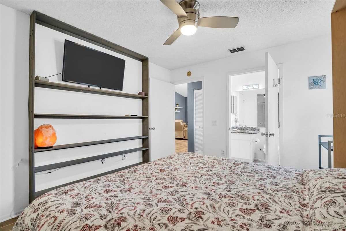 3067 POINTER DRIVE — photo 18 of 28