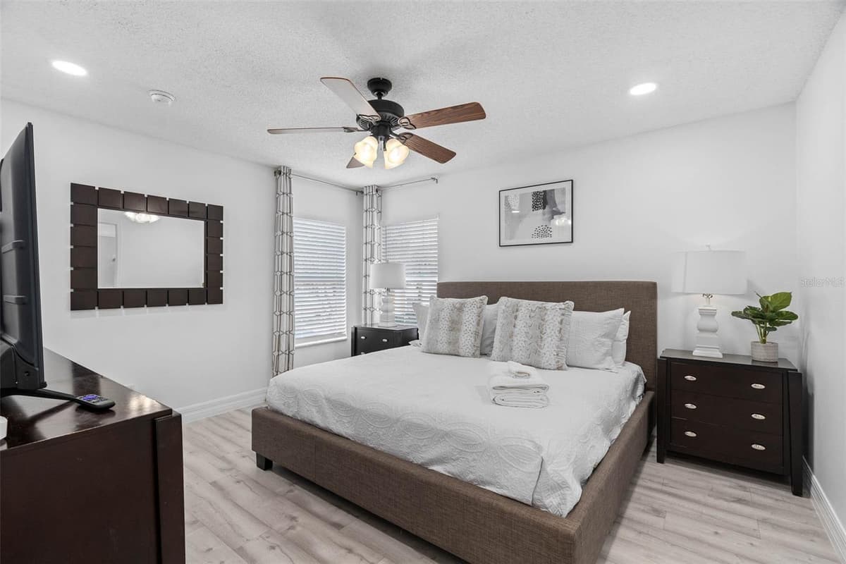 8452 SECRET KEY COVE — photo 33 of 89