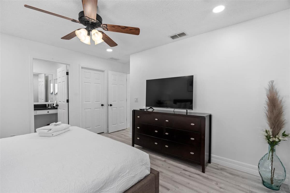 8452 SECRET KEY COVE — photo 34 of 89