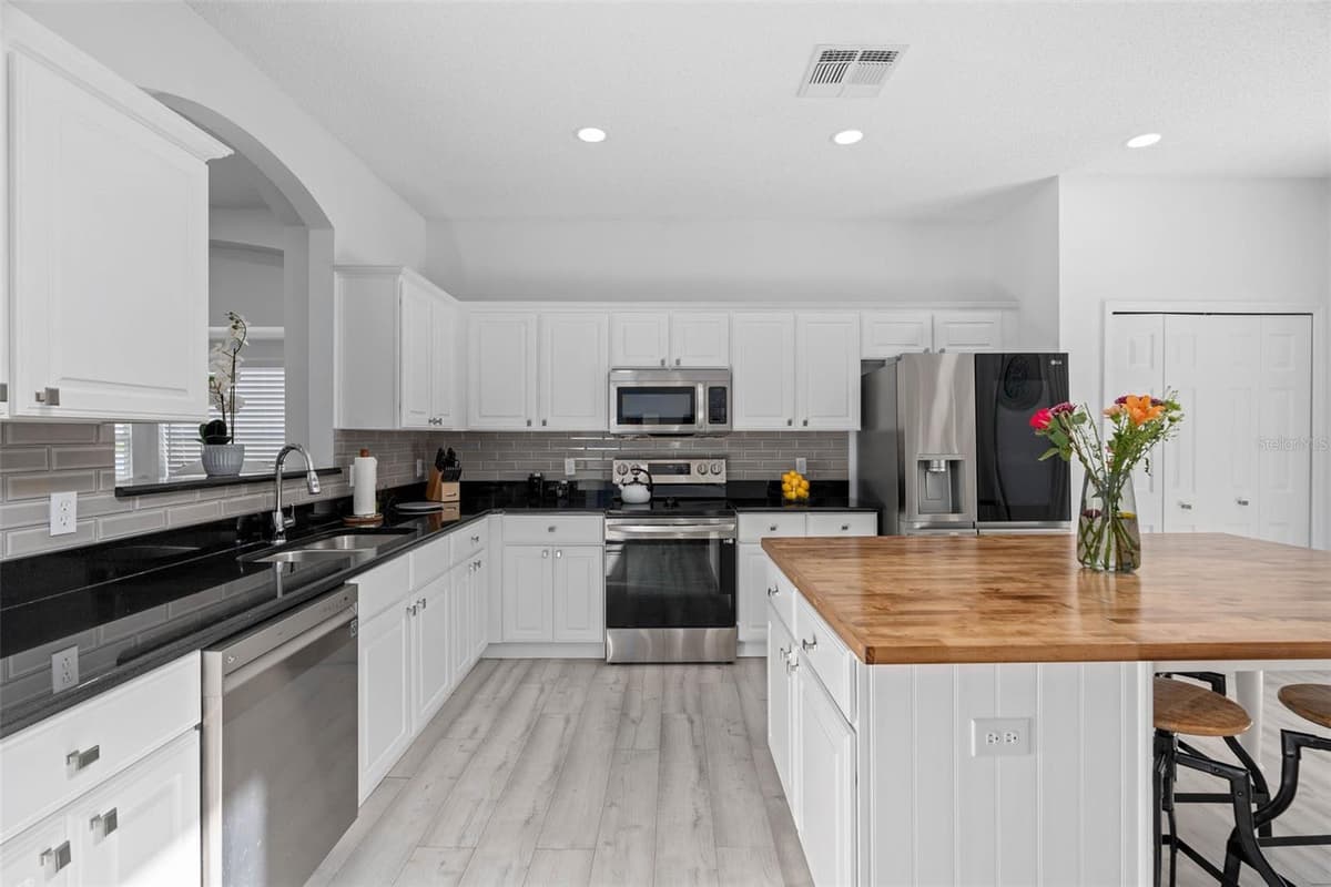 8452 SECRET KEY COVE — photo 17 of 89