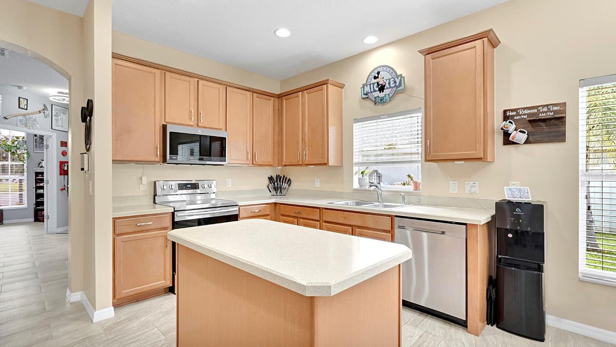 3605 DAYDREAM PLACE — photo 8 of 60