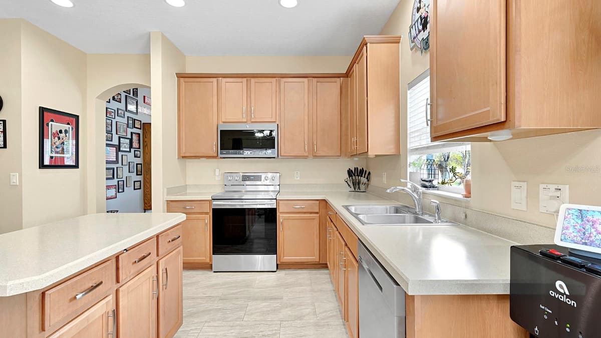 3605 DAYDREAM PLACE — photo 10 of 60