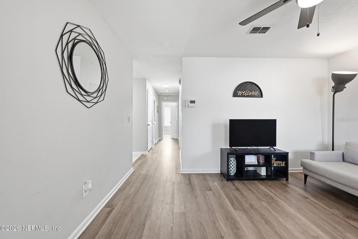 1233 VAN BUREN STREET — photo 5 of 33