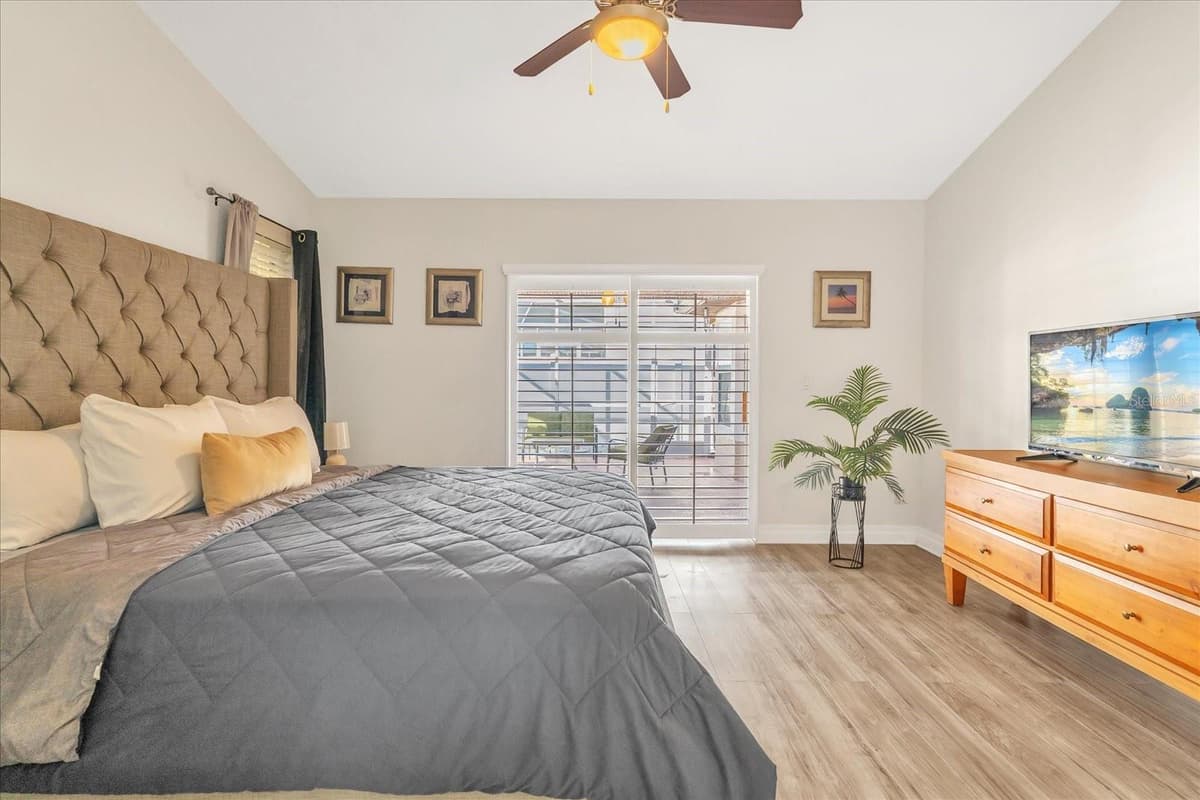 111 PINEWOOD DRIVE — photo 19 of 25