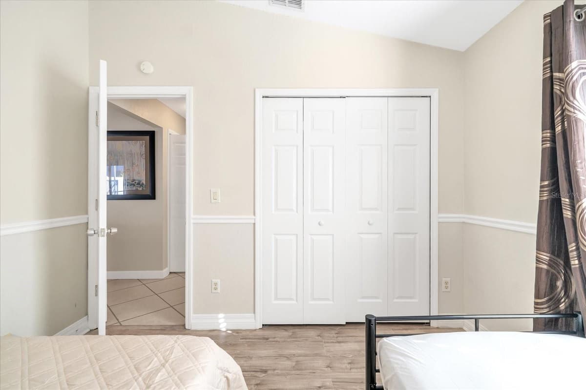 111 PINEWOOD DRIVE — photo 14 of 25