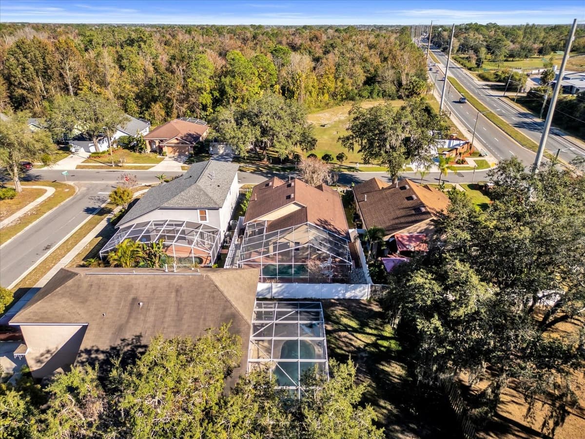111 PINEWOOD DRIVE — photo 11 of 25