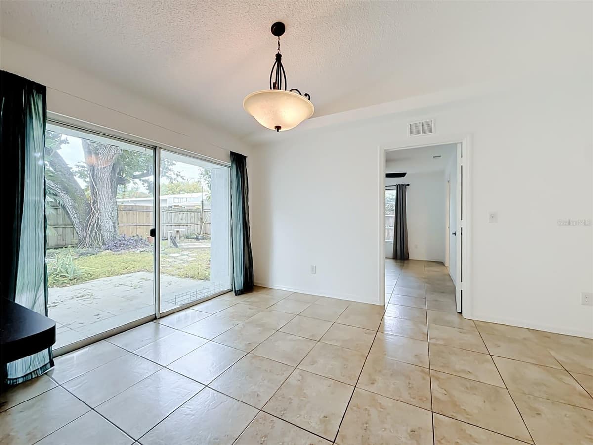 6146 104TH AVENUE — photo 15 of 49