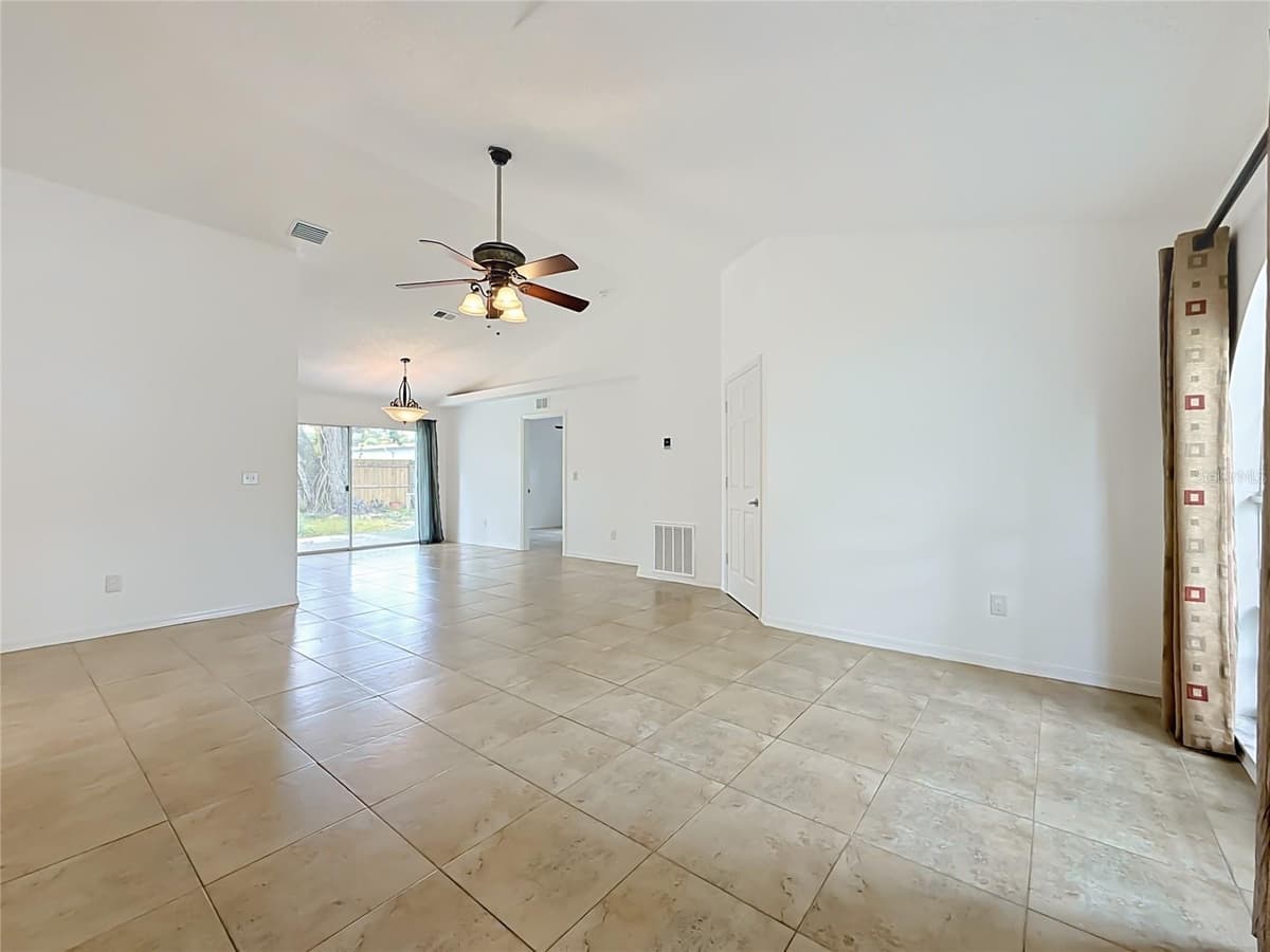 6146 104TH AVENUE — photo 6 of 49