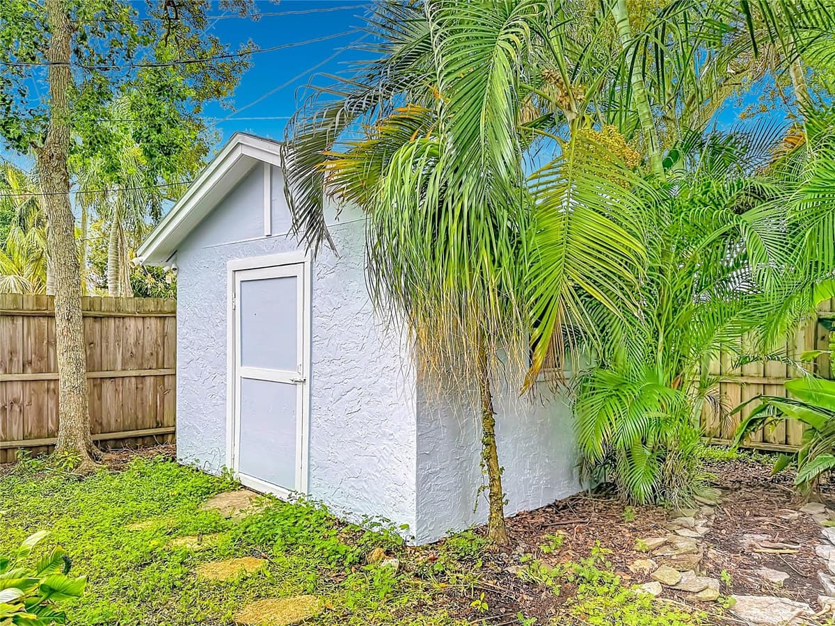 6146 104TH AVENUE — photo 40 of 49