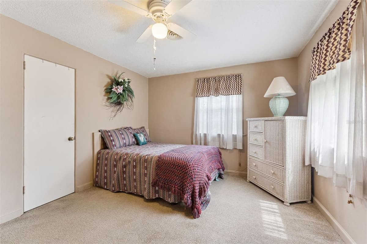 17561 COUNTY ROAD 455 — photo 15 of 44