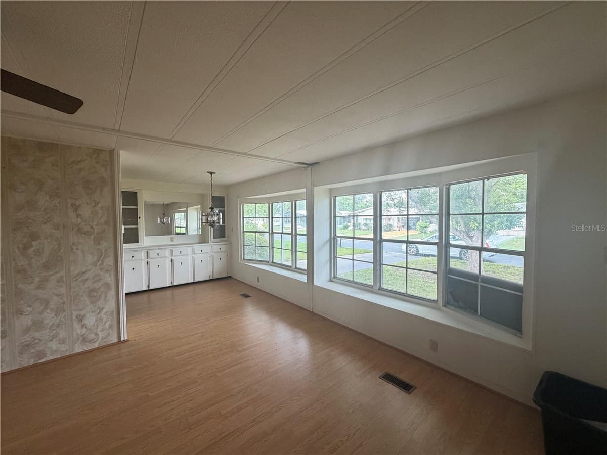 8017 FAIRLANE AVENUE — photo 9 of 30