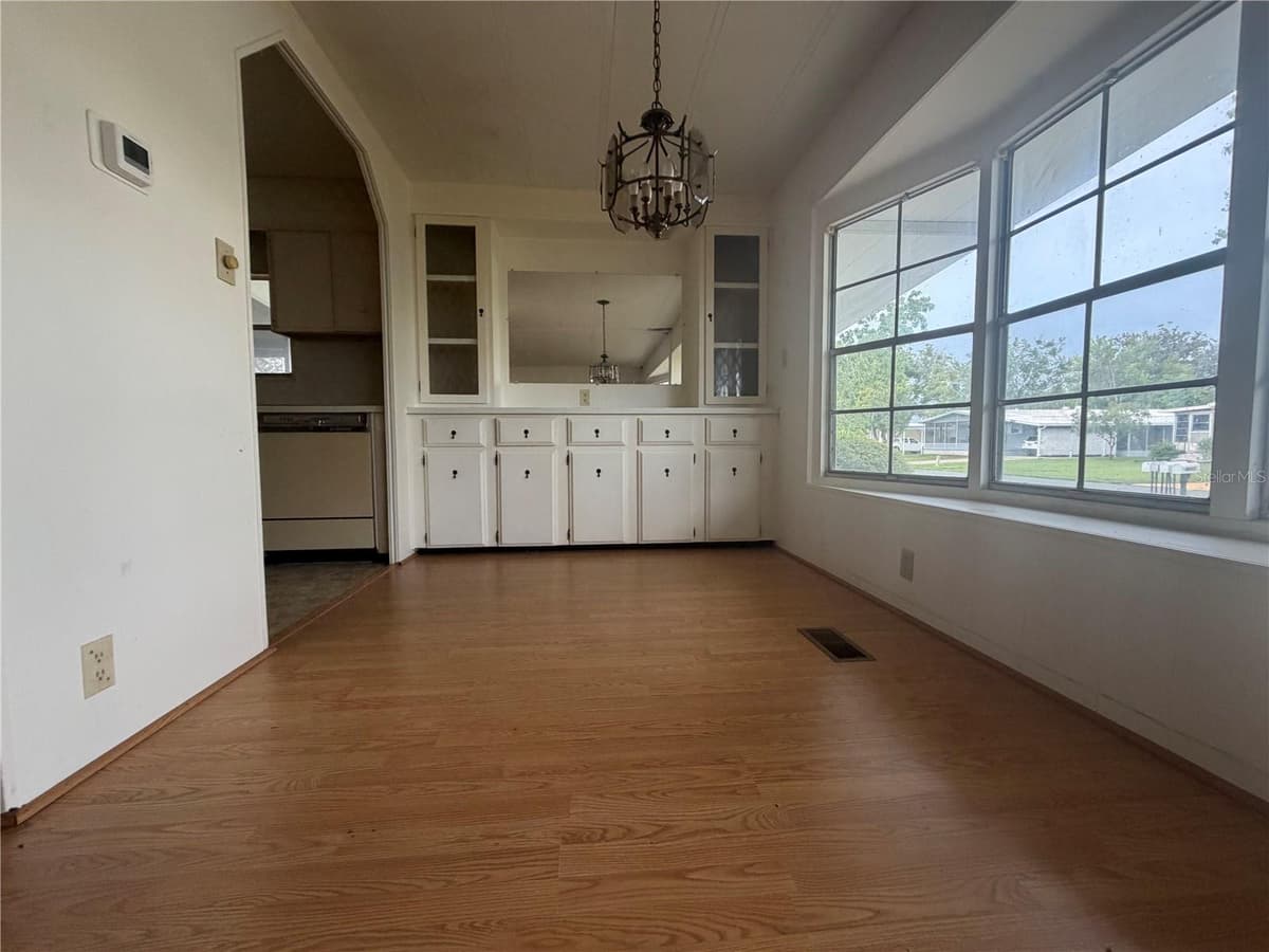 8017 FAIRLANE AVENUE — photo 10 of 30