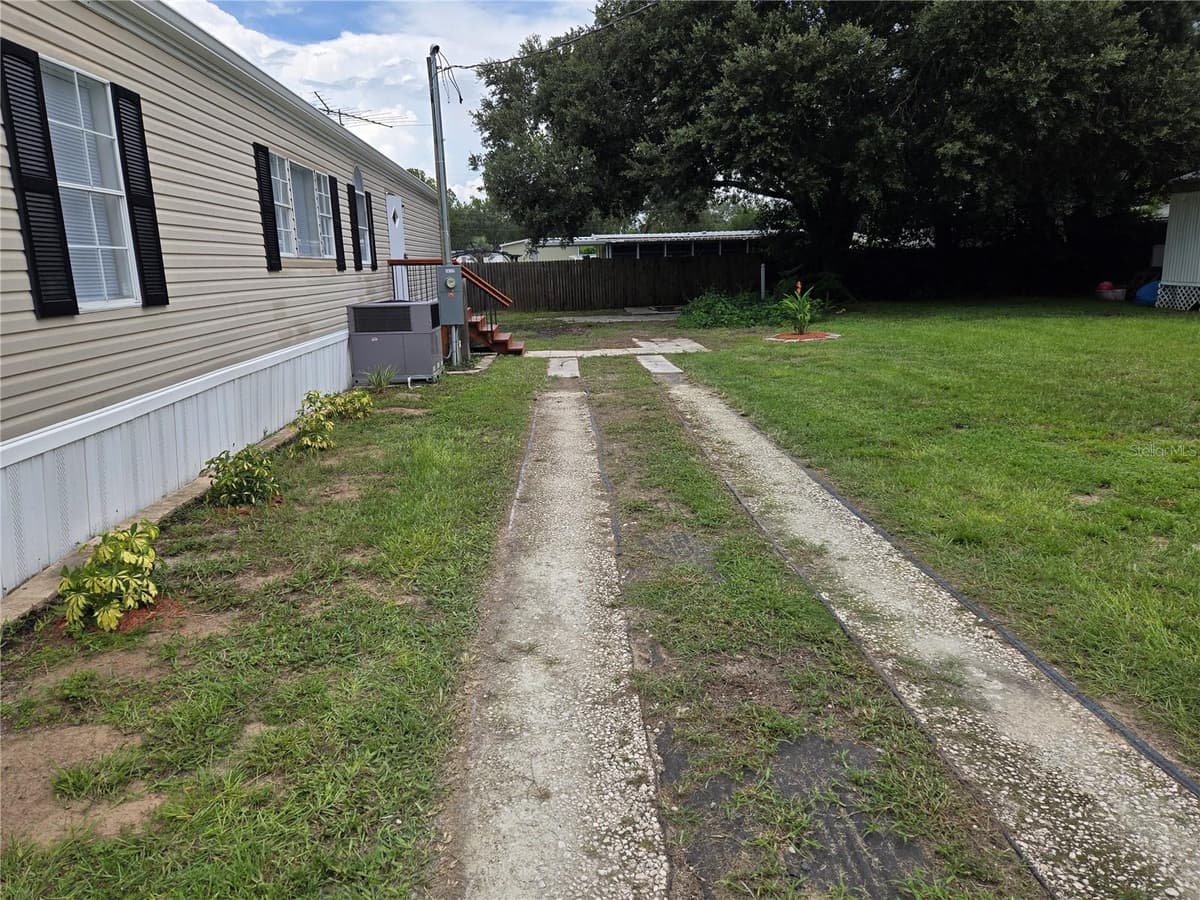 16127 NARROW STREET — photo 3 of 19