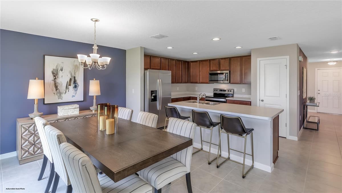 4121 PENELOPE AVENUE — photo 3 of 16