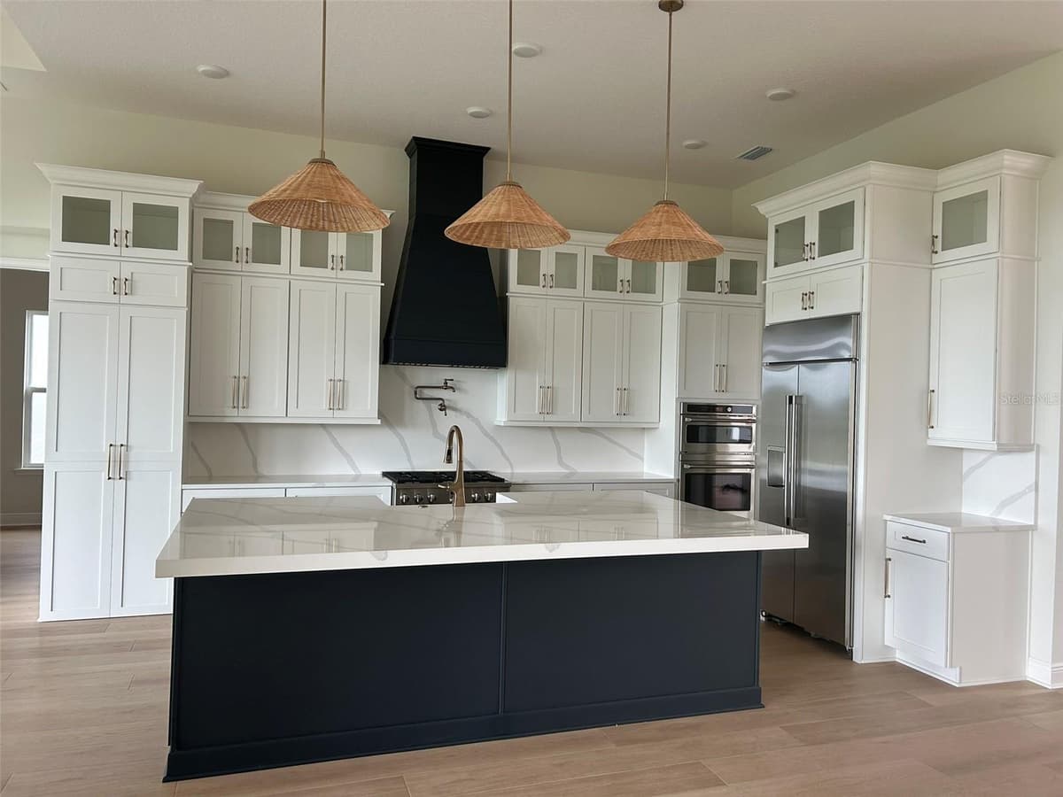 17483 MONTGOMERY COURT — photo 5 of 17