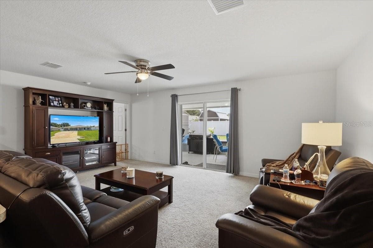 16 PICKWOOD PLACE — photo 20 of 61
