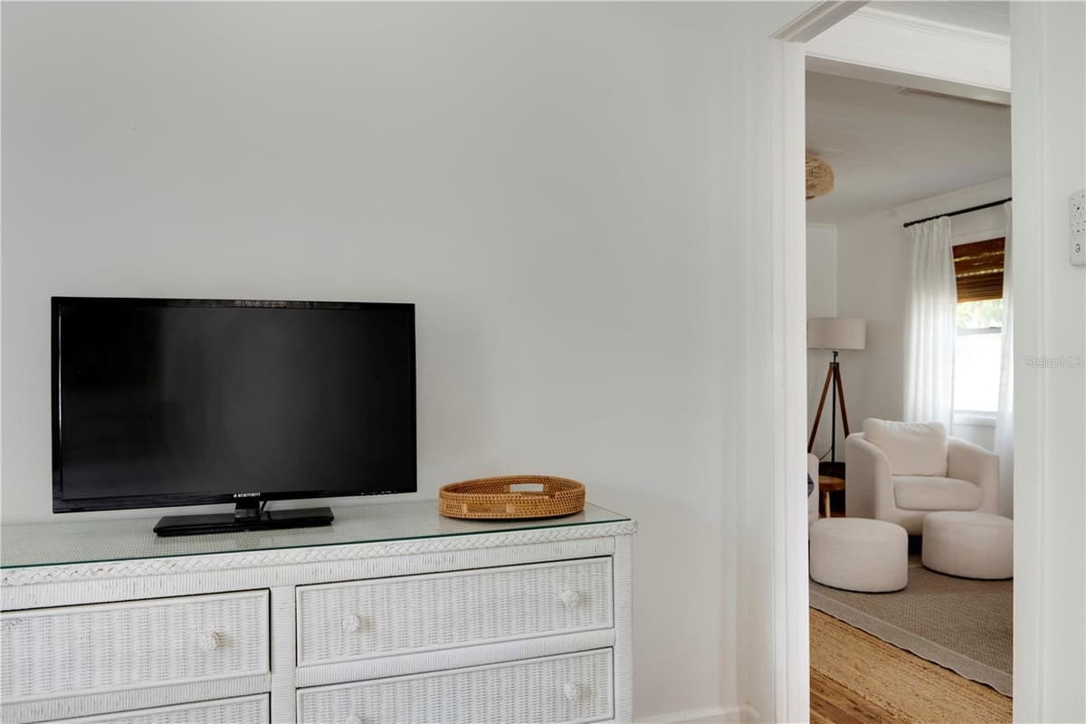315 HOPE STREET — photo 15 of 21