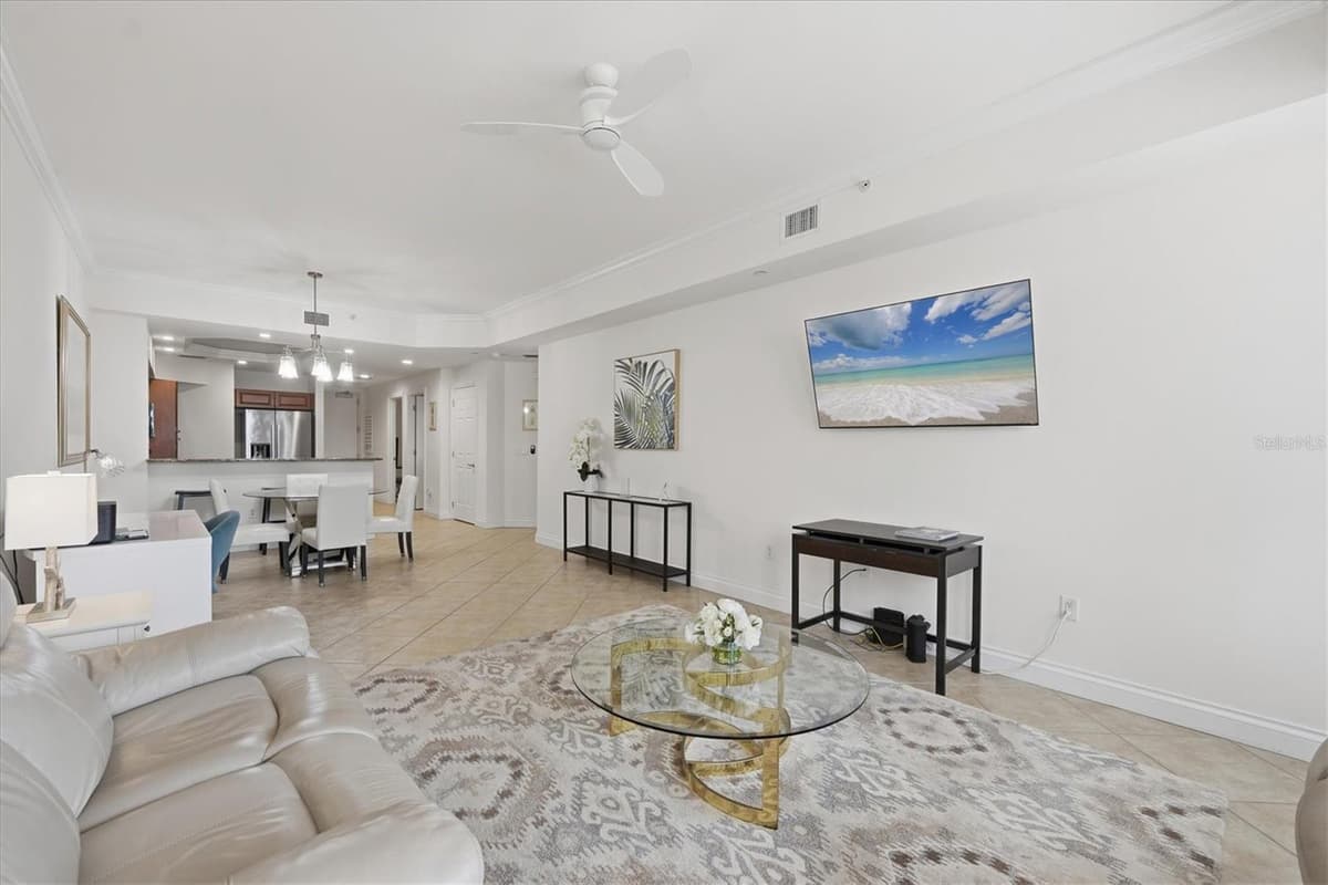 8111 LAKEWOOD MAIN STREET — photo 12 of 72