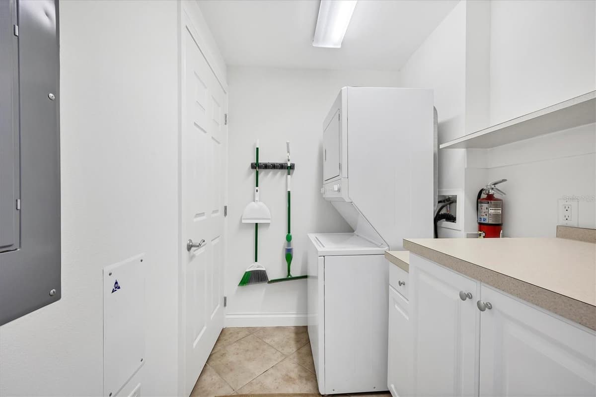 8111 LAKEWOOD MAIN STREET — photo 33 of 72