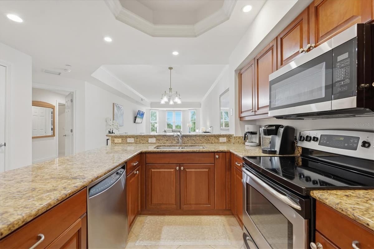 8111 LAKEWOOD MAIN STREET — photo 18 of 72