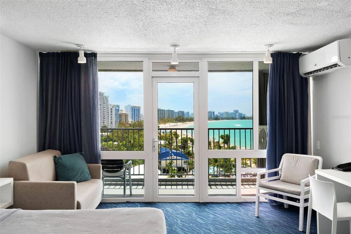 6165 ISLA VERDE AVE. — photo 10 of 16