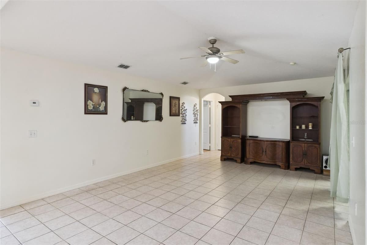 236 DOLCETTO DRIVE — photo 9 of 36