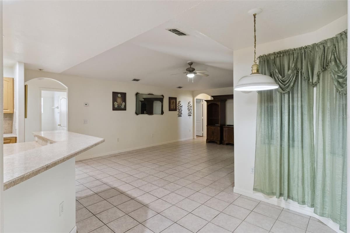 236 DOLCETTO DRIVE — photo 12 of 36