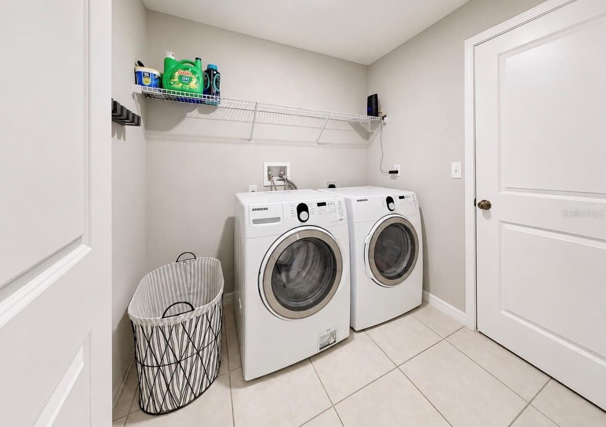 12741 TRIPOLI AVENUE — photo 17 of 30
