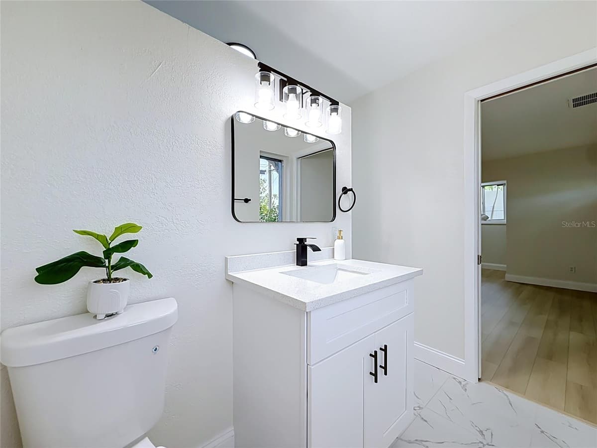2471 RAYMONT DRIVE — photo 48 of 77