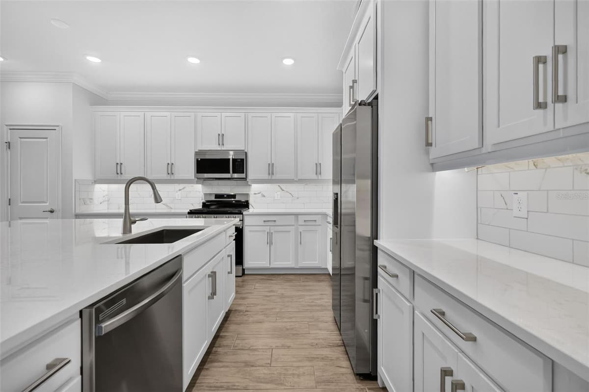 2345 SIRENA LANE — photo 14 of 33