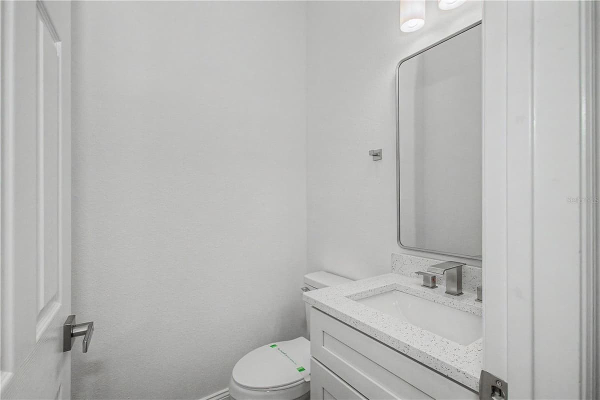 6301 147TH STREET ROAD — photo 40 of 60