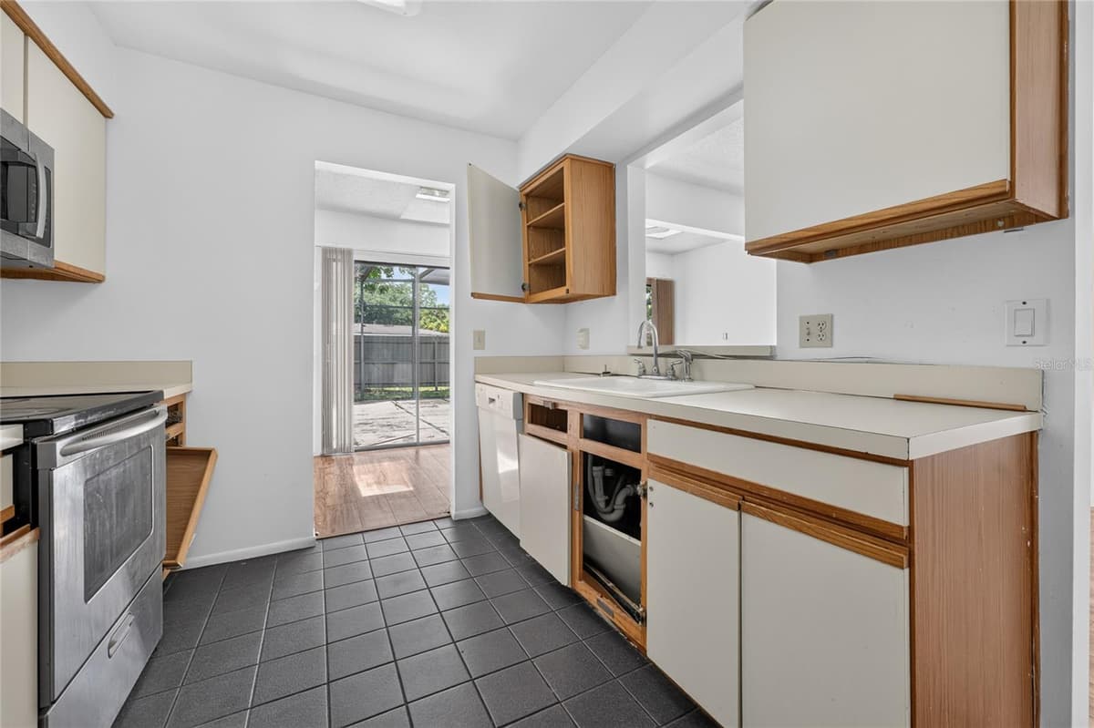 2996 LOWELL COURT — photo 12 of 25