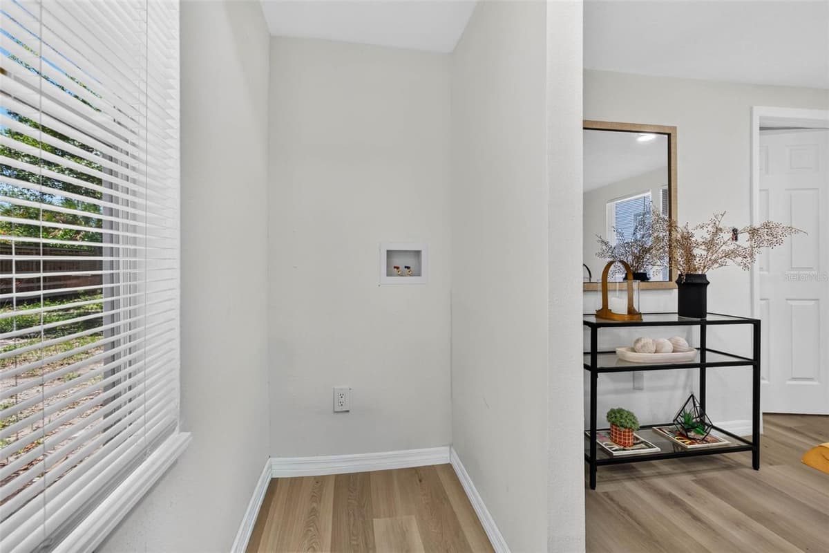 4110 3RD AVENUE — photo 16 of 27