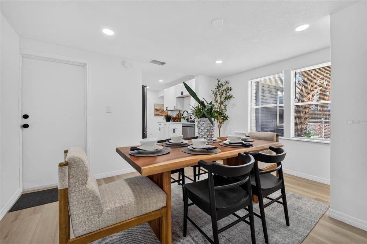 4110 3RD AVENUE — photo 15 of 27