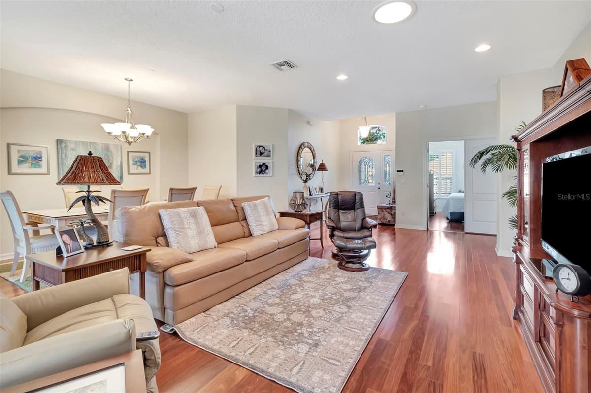 3551 CHESSINGTON STREET — photo 7 of 33